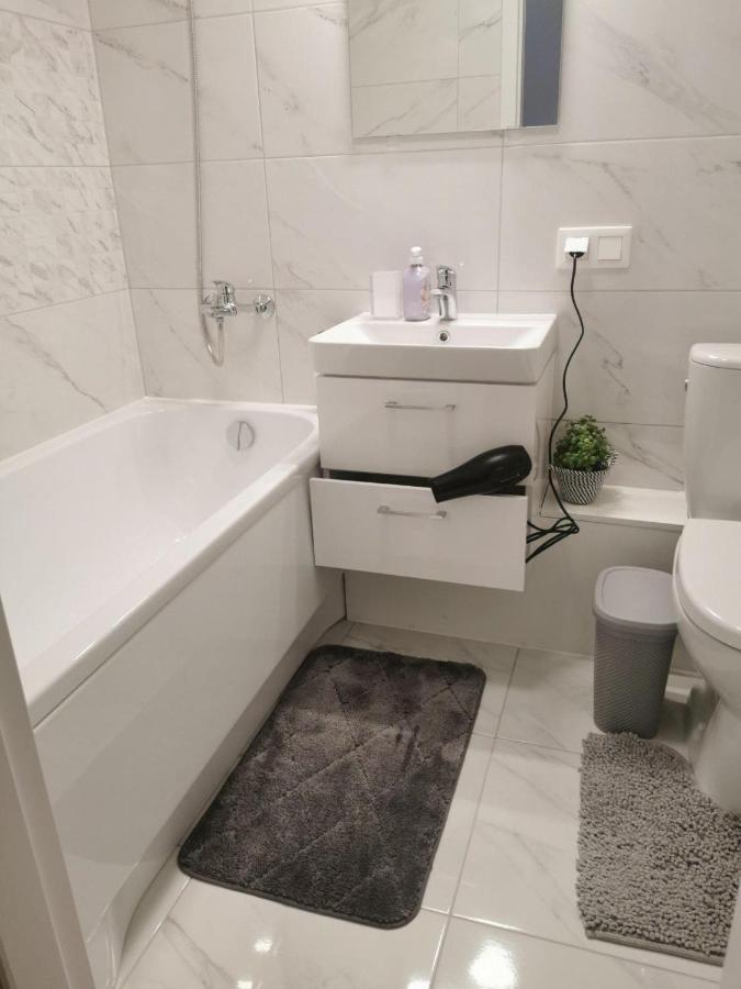 קלייפדה Modern Studio Debreceno, Self-Check-In, Free Parking מראה חיצוני תמונה